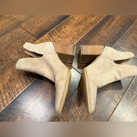 Steve Madden Kaylah Bootie in Taupe - Picture 6 of 6